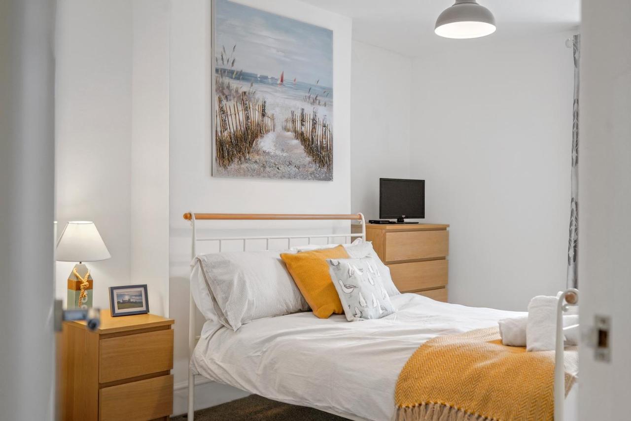 30 Percent Off! The Gem - 4 Bedrooms Apartment