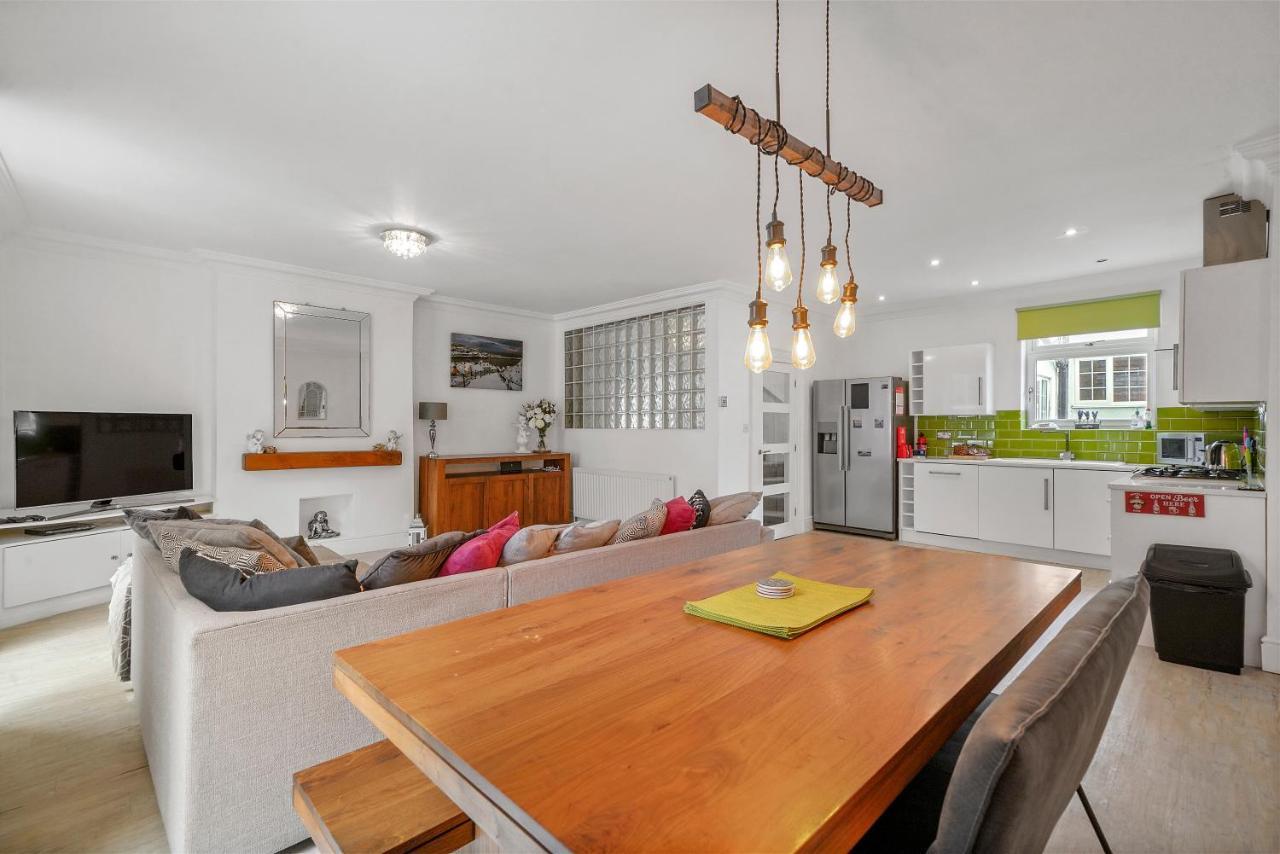 30 Percent Off! The Gem - 4 Bedrooms
